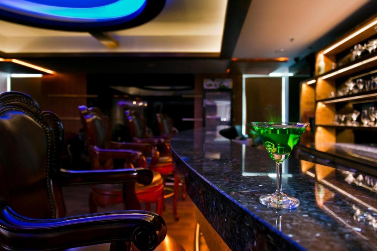 Windsor Rajadhani Hotel Thiruvananthapuram Εξωτερικό φωτογραφία