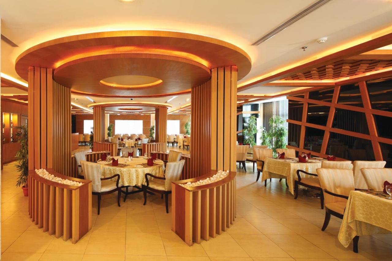 Windsor Rajadhani Hotel Thiruvananthapuram Εξωτερικό φωτογραφία