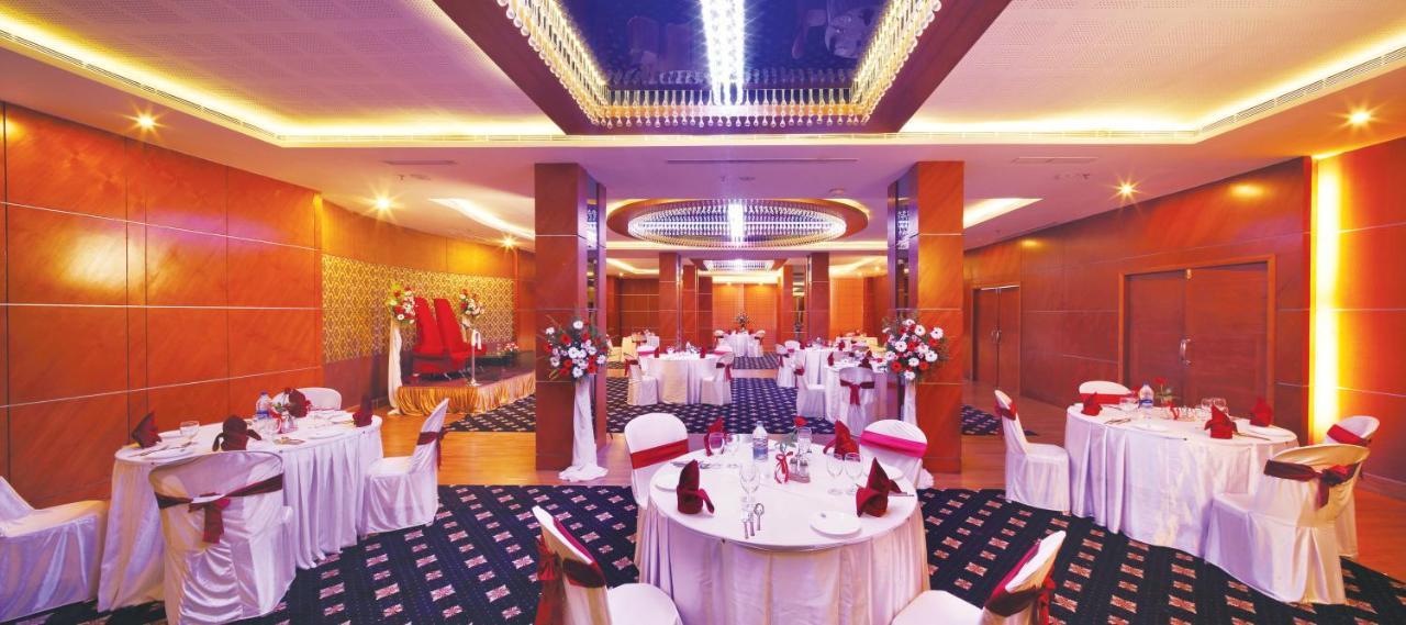 Windsor Rajadhani Hotel Thiruvananthapuram Εξωτερικό φωτογραφία
