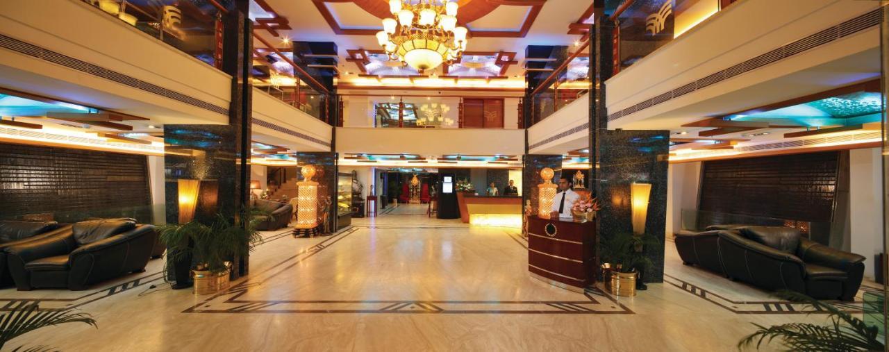 Windsor Rajadhani Hotel Thiruvananthapuram Εξωτερικό φωτογραφία