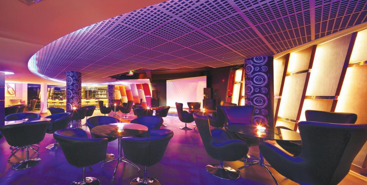 Windsor Rajadhani Hotel Thiruvananthapuram Εξωτερικό φωτογραφία